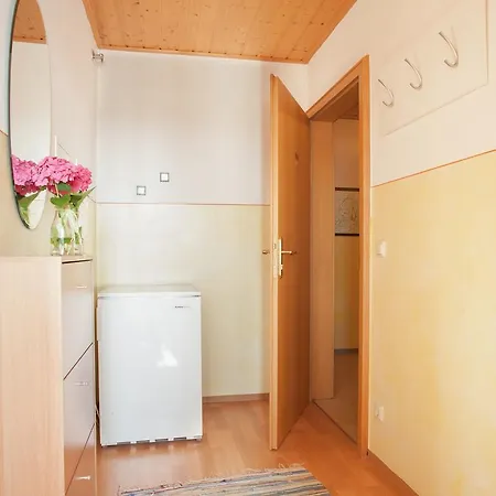 Apartment Charlotte 2 *